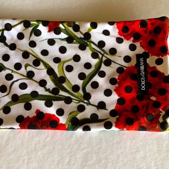 Dolce&Gabbana Sun Glasses - Picture 5 of 9